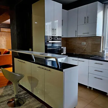 Apartment 35